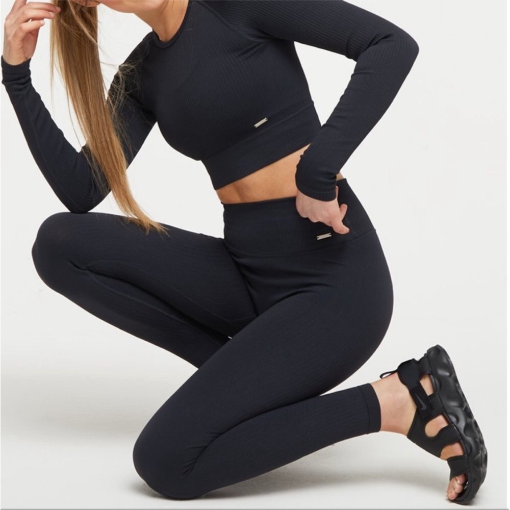 Lilias Ribbed Leggings